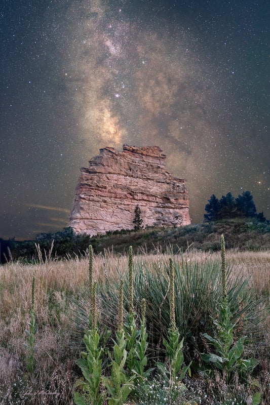 Image of the Week: Milky Way over Monument Rock